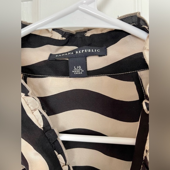 Banana Republic Silk Striped Short Sleeve Blouse with Ties - Picture 2 of 5